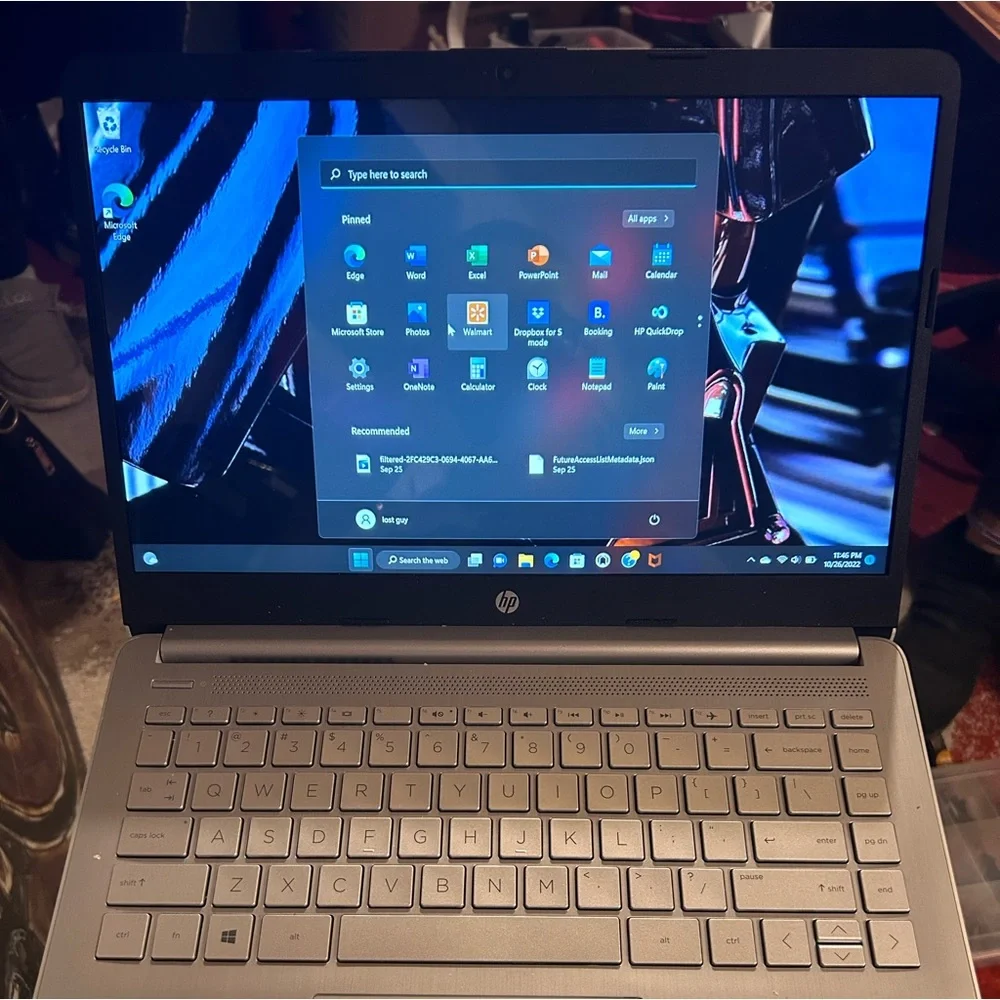 Hp laptop and Swisstech travel bag
